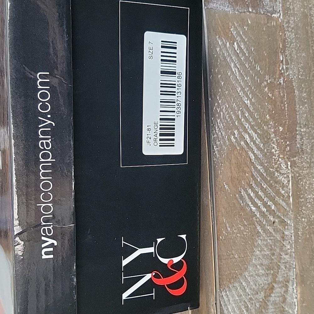 New York & Company Orange Heels - Picture 12 of 12